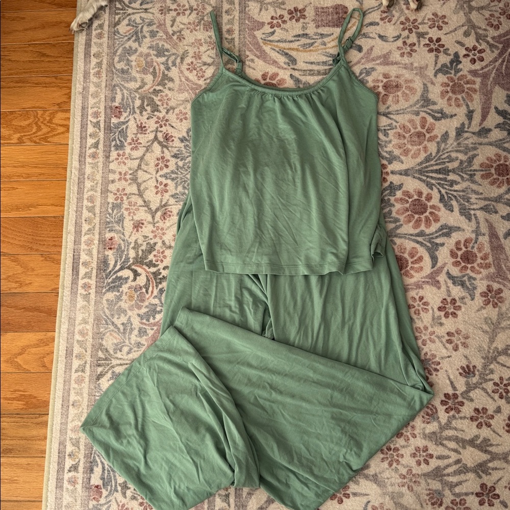 Hanna Andersson green lounge set